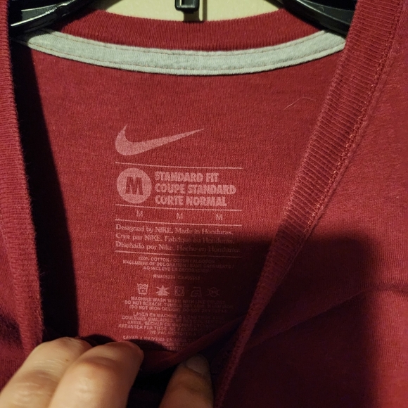 Nike Loyola University Ramblers Womens Tshirt Size Medium - Picture 3 of 4